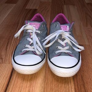 CONVERSE CHUCK TAYLOR LOW TOP FAT TONGUE SNEAKERS YOUTH SIZE 4